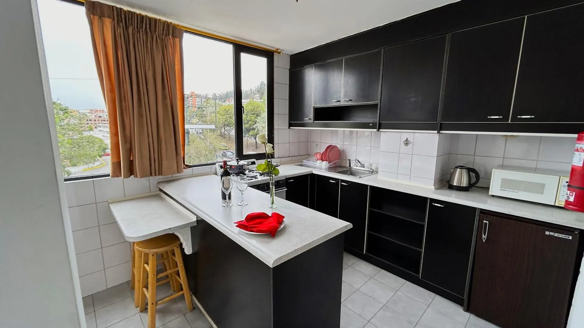 Stanford Suites Hotel Quito 3*,