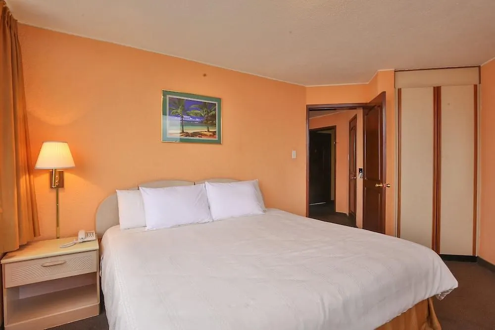Stanford Suites Hotel Quito 3*,  Ekvádor