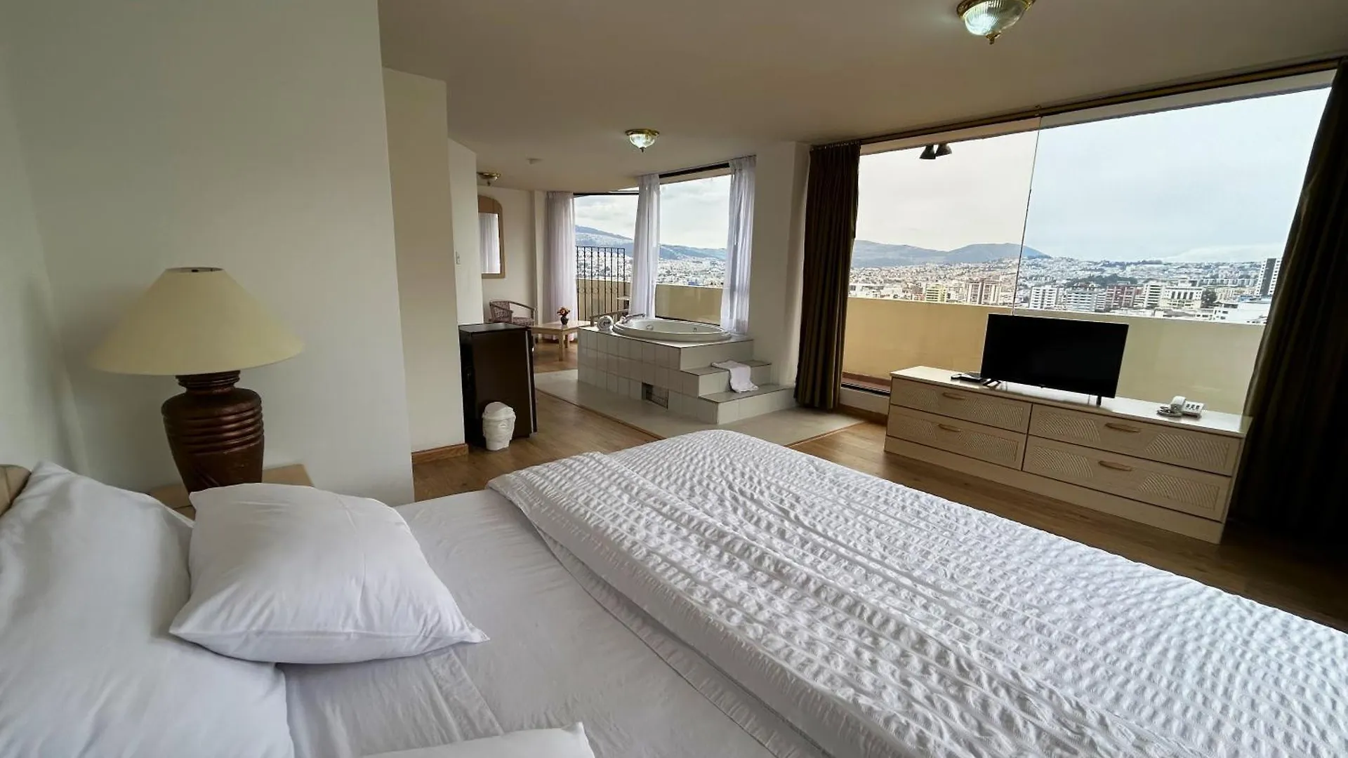 Stanford Suites Hotel Quito