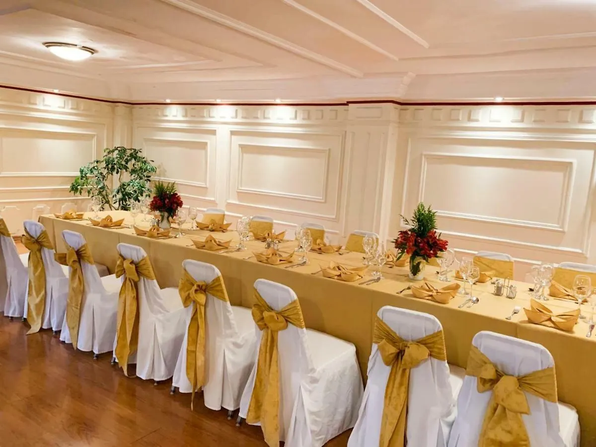 Stanford Suites Hotel Quito 3*,  Ecuador